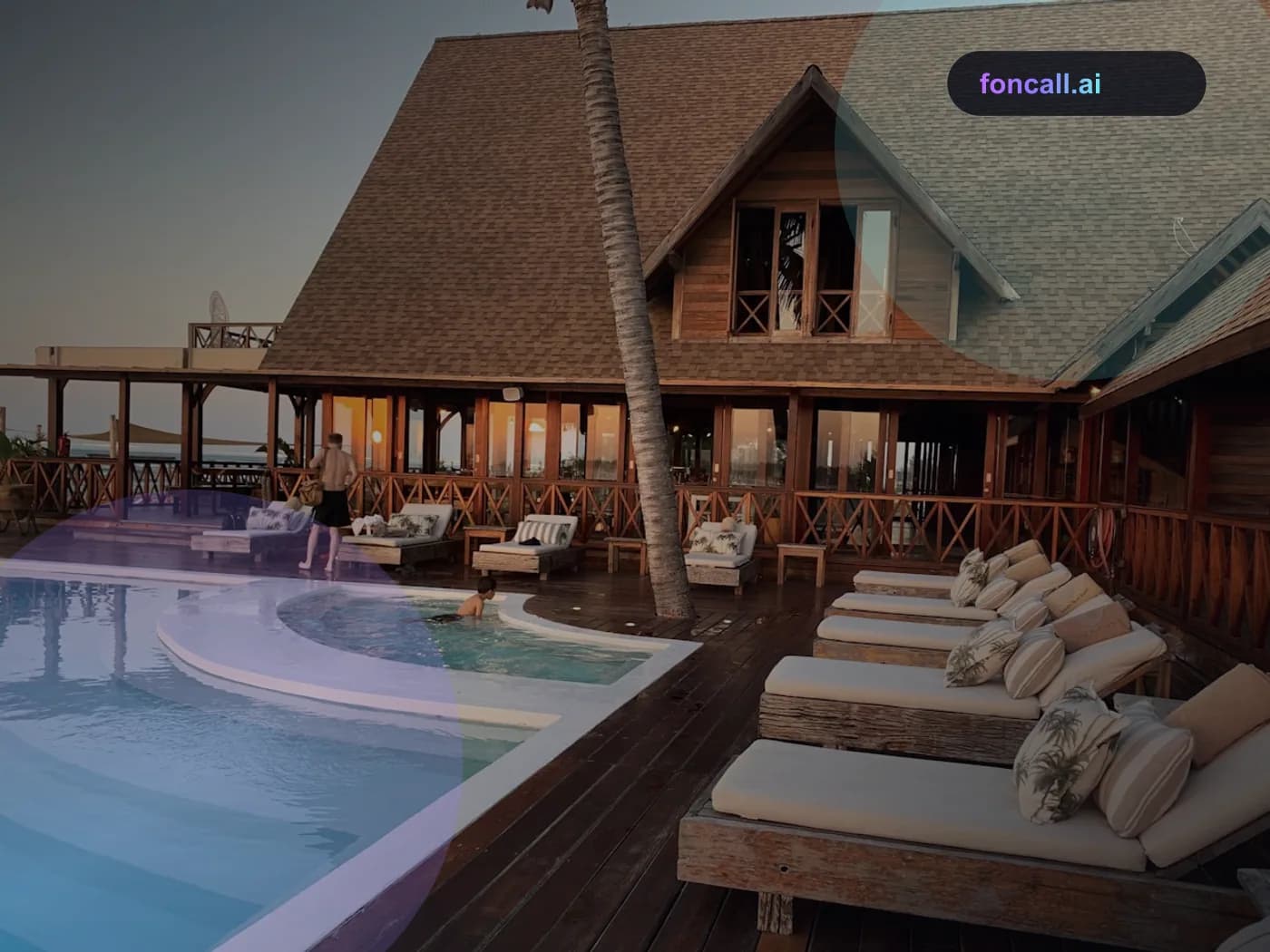 KI-Telefonassistent für Hotels & Hostels | foncall.ai Branchen-Hero KI-Telefonassistent für Hotels & Hostels: Hotelzimmer mit ordentlich gemachtem Bett